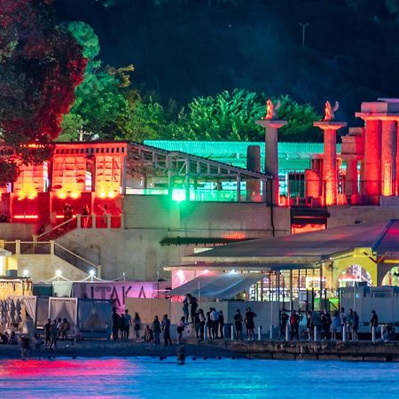 Apart Hotel D'Monica Odessza Kültér fotó