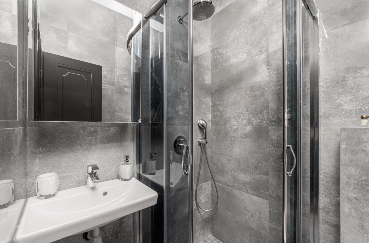 Apart Hotel D'Monica Odessza Kültér fotó